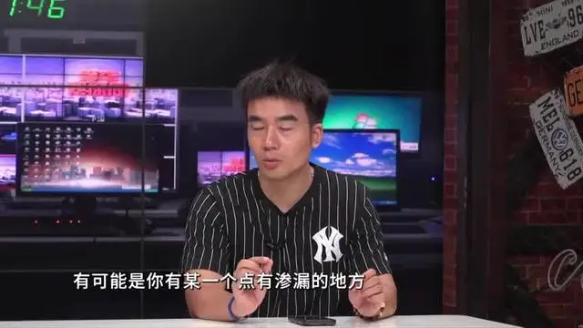 發(fā)動(dòng)機(jī)冷卻液減少報(bào)警燈亮怎么辦？